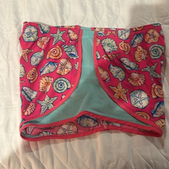 XL Simply Southern Simply Run 🏃‍♀️ shell 🐚 running shorts - Picture 7 of 7